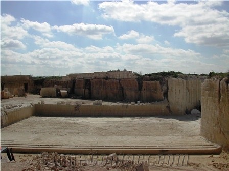 Pietra Grigia- Pietra Carparo Grigio Melpignano Quarry