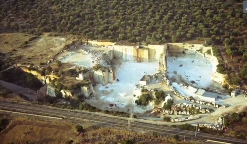 Pietra Grigia- Pietra Carparo Grigio Melpignano Quarry