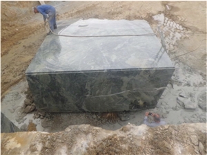 Verde Lago Granite Quarry