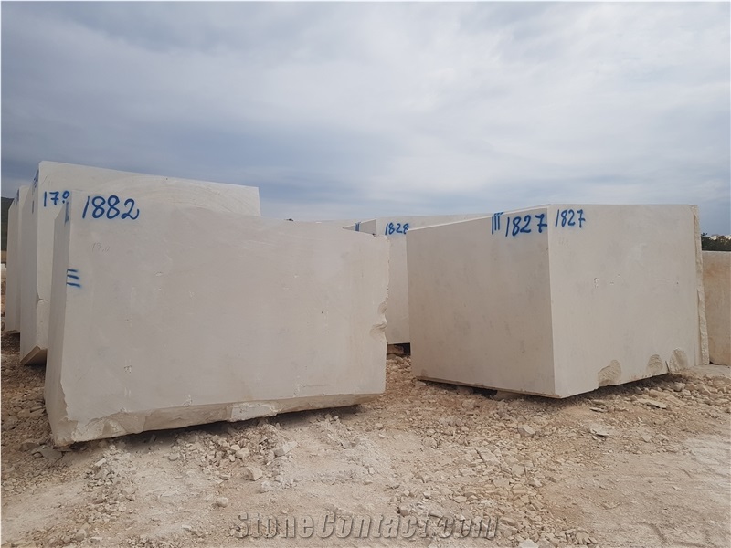 RAVNISHTE Vratza Limestone Quarry