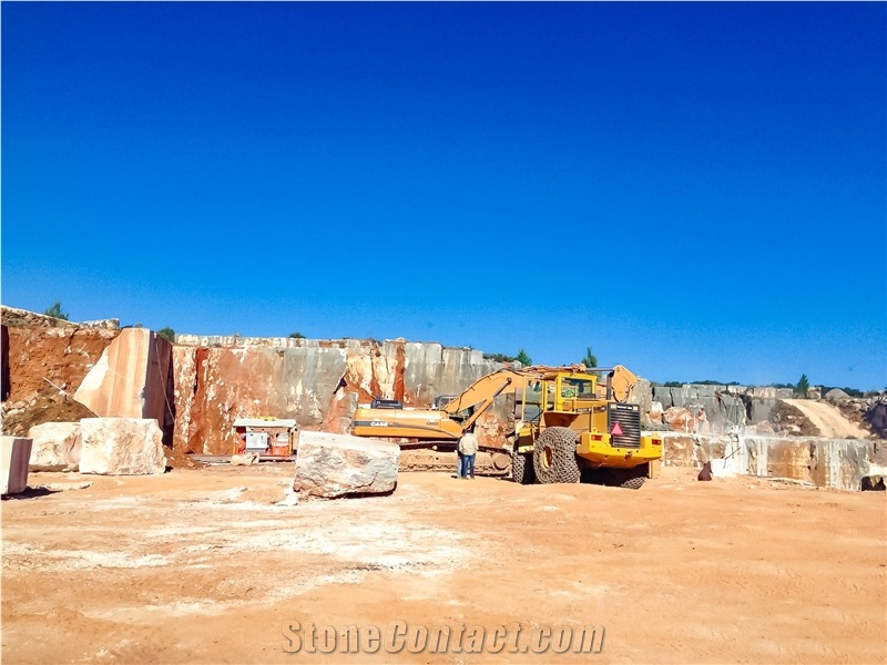 Moca Medium Grain Limestone Quarry