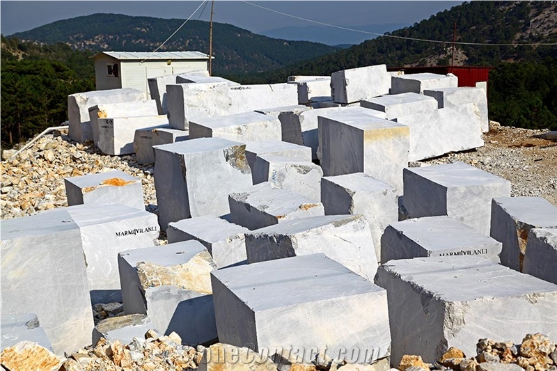 Sapphirus Dark Marble Quarry