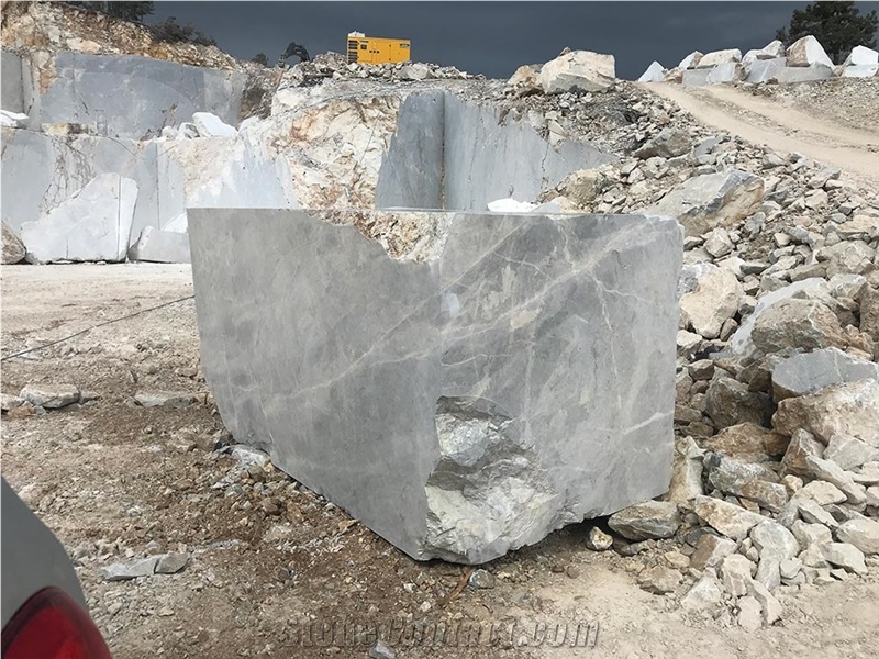 Sapphirus Dark Marble Quarry