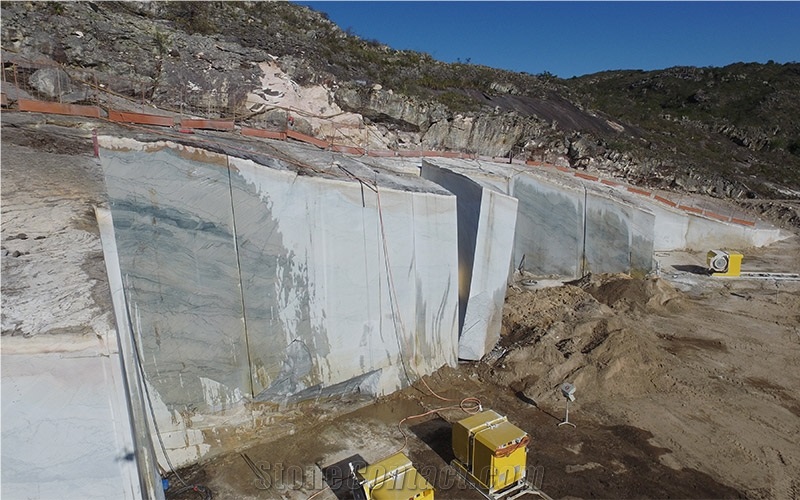 Maldives Quartzite Quarry