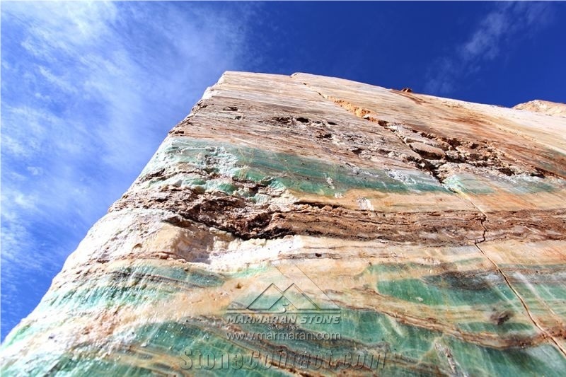 Smeraldo Onyx-Smeralda Onyx Quarry
