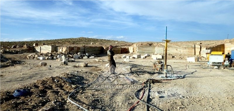 Smeraldo Onyx-Smeralda Onyx Quarry