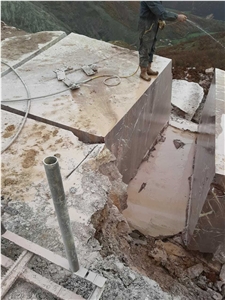 Rosso Carpazi Marble Quarry