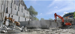 Cava Crotto di Fogarso-Serizzo Formazza Quarry