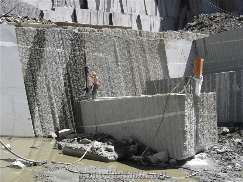 London White Granite Quarry