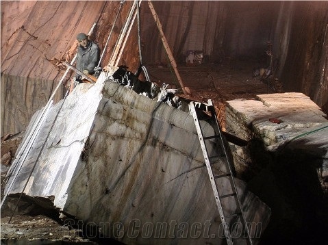 Rosa Ornavasso Marble Quarry