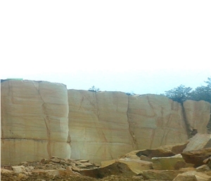 Cantera Arenisca Crema Veteada - Veined Sandstone Quarry