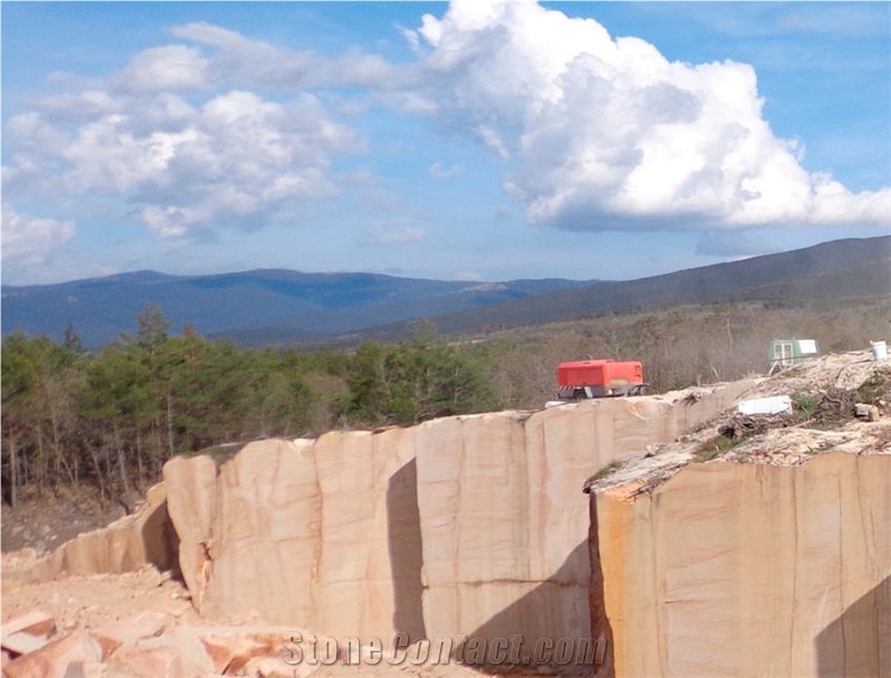 Cantera Arenisca Dorada Sierra - Buff Beige Sandstone Quarry