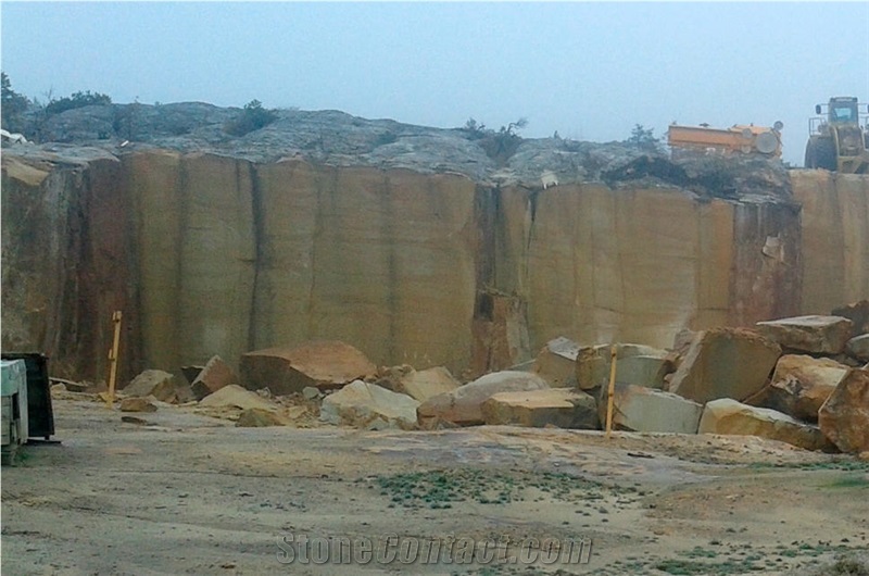 Cantera Arenisca Gris Sierra - Grey Sandstone Quarry