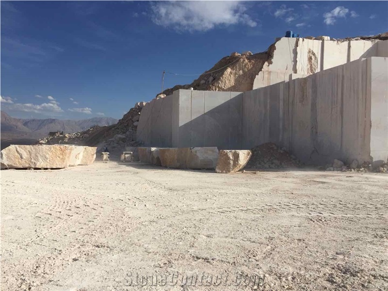 Iran Gold Royal Shanna Marble Quarry