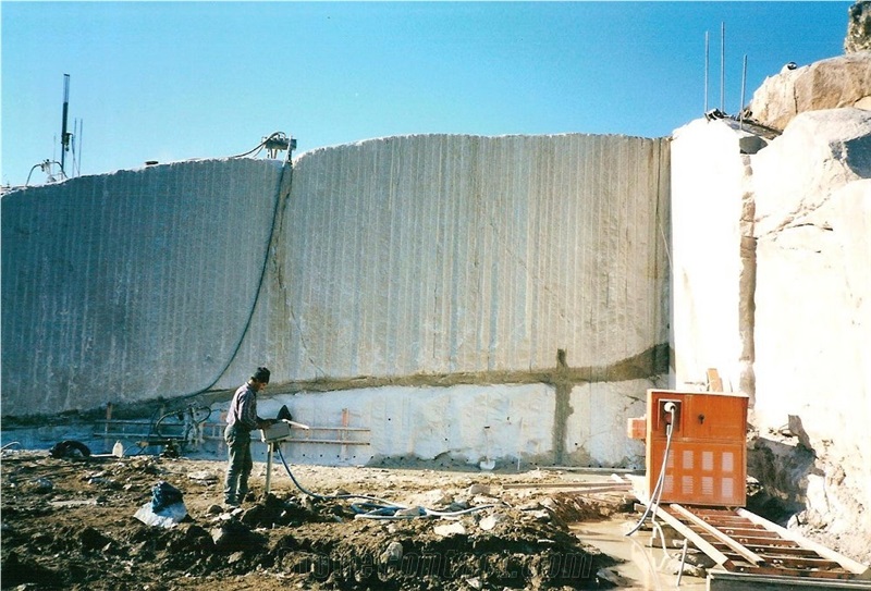 Alma Grey Granite Quarry
