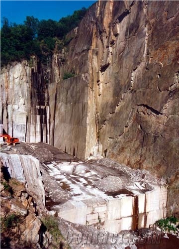 S Grey Beola - Beola Grigia Servezzo Gneiss Quarry