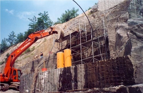 S Grey Beola - Beola Grigia Servezzo Gneiss Quarry