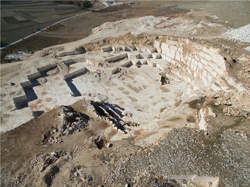 Rose Onterial Beige Marble Quarry