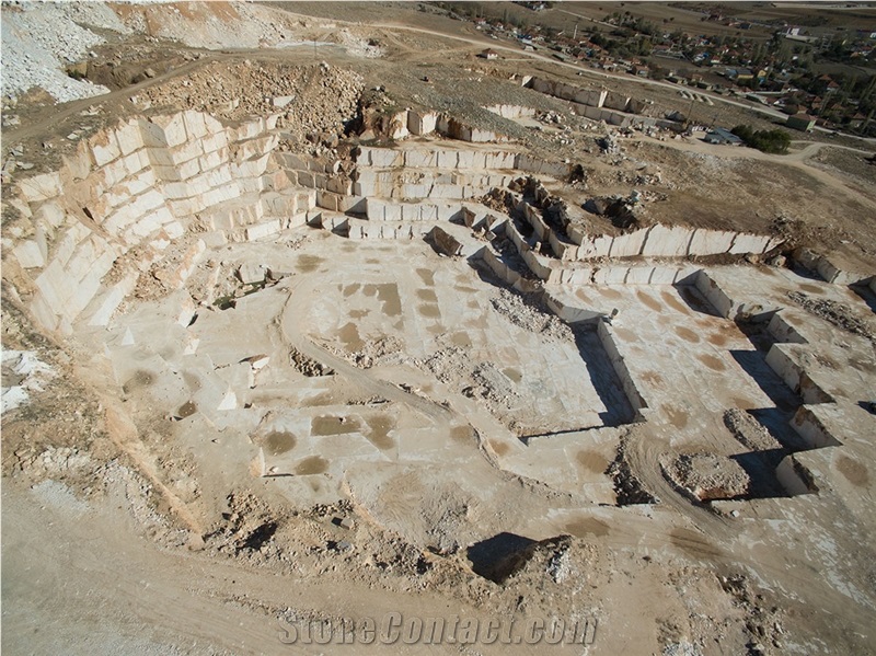Rose Onterial Beige Marble Quarry