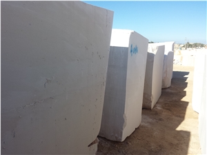 Moca Creme Fina Limestone Quarry