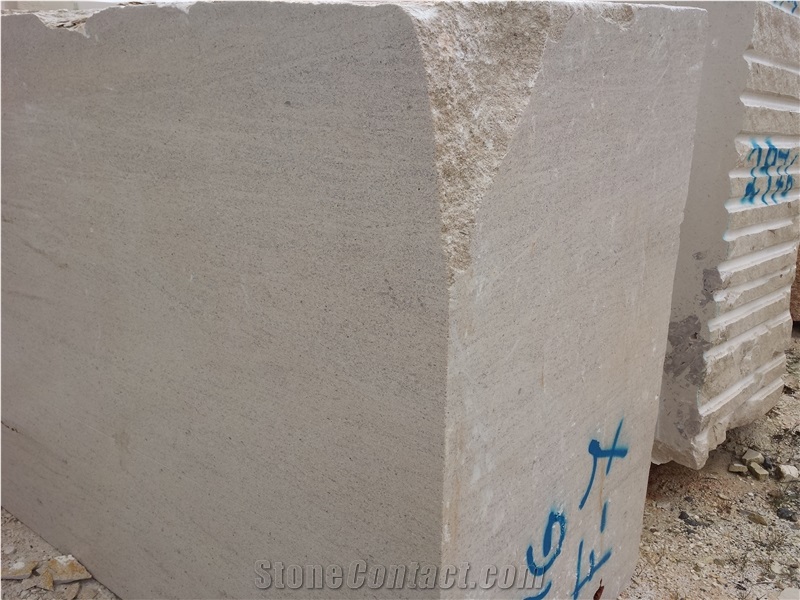 Moca Creme Grossa-Moca Medium Limestone Quarry
