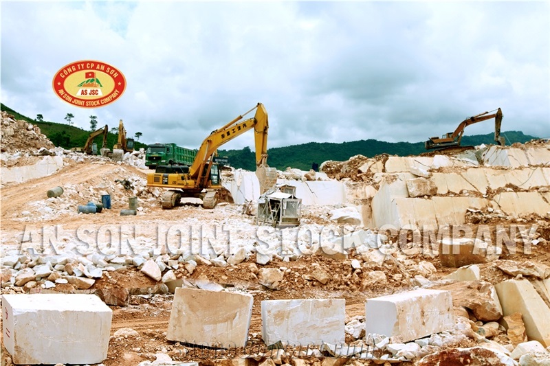 An Son White Marble Quarry