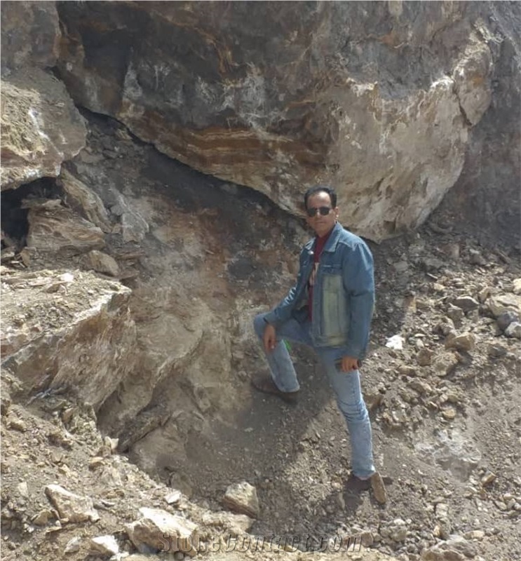 MNT Iran Jade Green Onyx Quarry