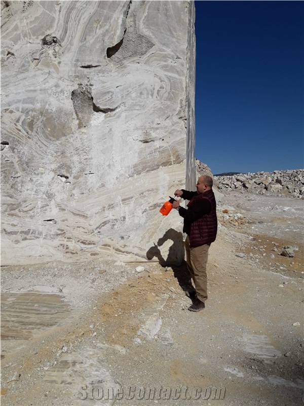Turkey Eskisehir Region, Eskisehir Rainbow Onyx,Golden Cloud Onyx Quarry