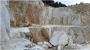 Turkey Eskisehir Region, Eskisehir Rainbow Onyx,Golden Cloud Onyx Quarry