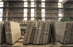 CABECEIRAS Gran Perla-Cinza Cristal Granite Quarry