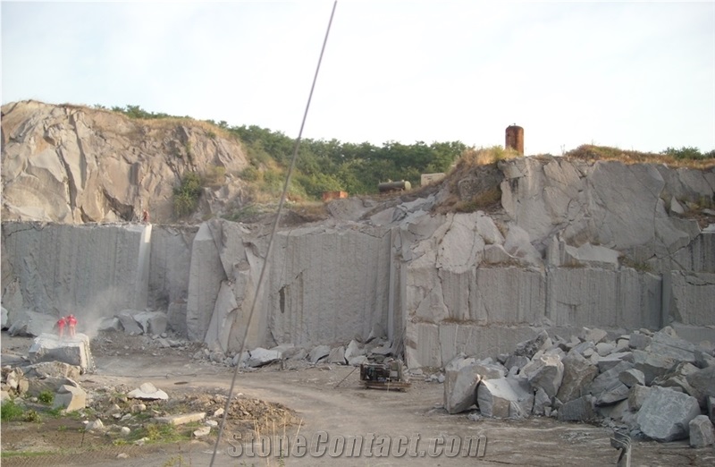 Andesite Pietroasa Quarry