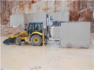 Maceira Mix Limestone Quarry