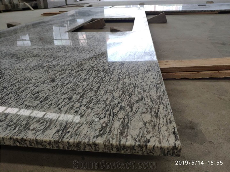 Spray white (Seawave) White Granite Quarry