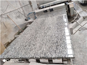 Spray white (Seawave) White Granite Quarry