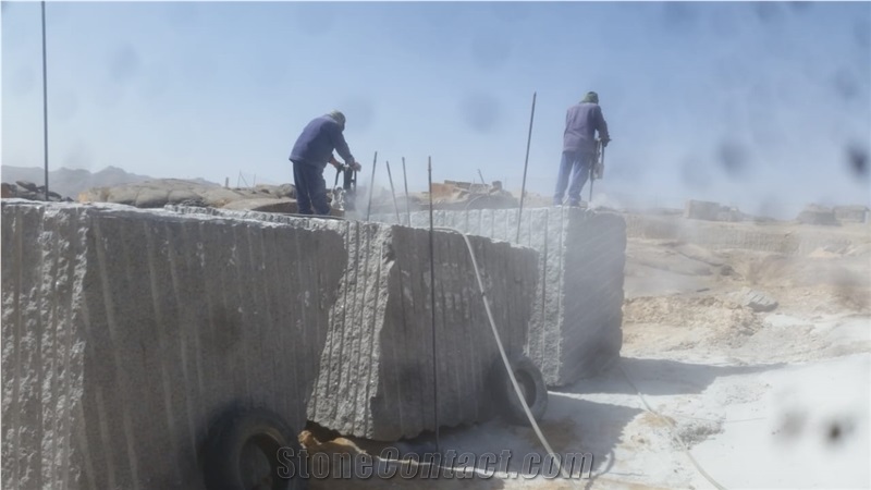 Najran Desert Brown Granite-Tropical Brown Granite Quarry