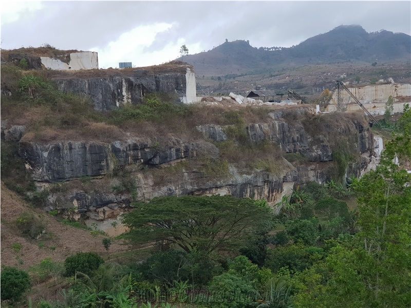 Beige Marble Quarry - Indonesia Marble Industry Tulungagung