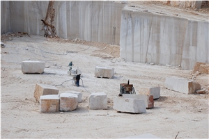 Valtura Statuario Limestone Quarry