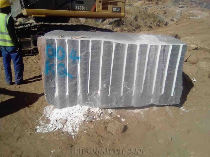 Rustenburg Super Dark-Rustenburg Granite Quarry