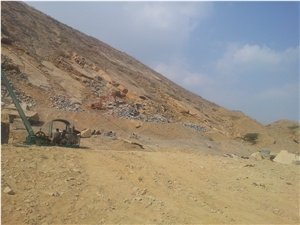 Pietra Di Sassonia Grey Limestone Quarry