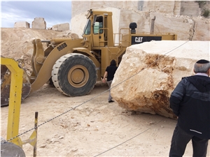 Durango Blonde Travertine Quarry