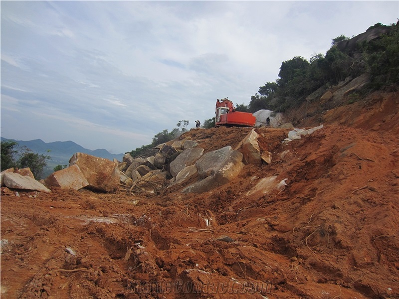 BD Yellow Granie-Yellow Binh Dinh Granite Quarry