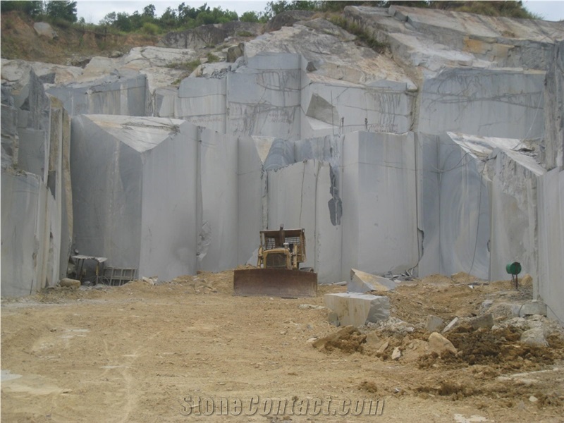 PY Black Granite - Phu Yen Black Granite -Black Phu Yen Granite Quarry
