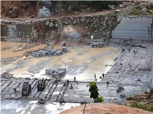 SL White Granite-Suoi Lau White Granite Quarry