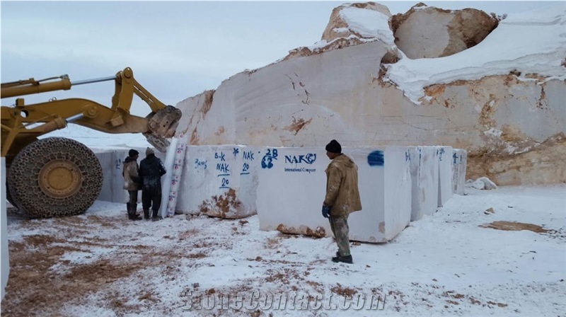 Monai Beige Marble Quarry
