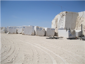 Crema Persia Rose Marble Quarry