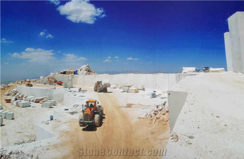 Crema Persia Royal Marble Pasargad Quarry