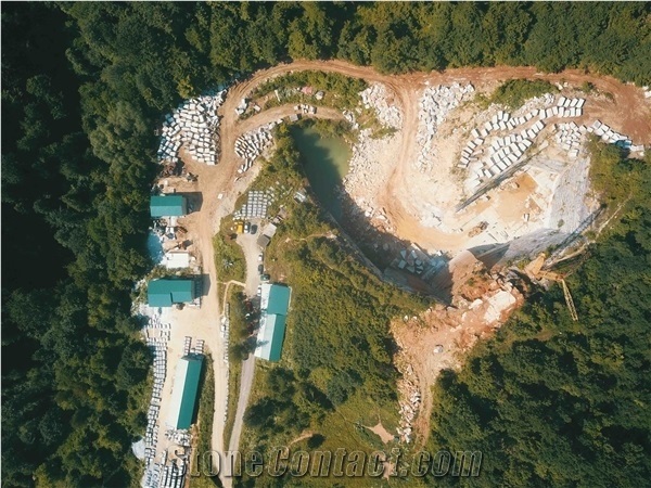 Plavi Tok Marble, Rock blue quarry