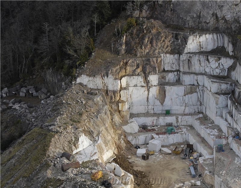 Sarrancolin Opera Fantastico Marble Quarry