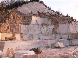 Sarrancolin Opera Fantastico Marble Quarry
