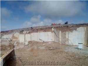 Pardis Sang Black Gold Marble Quarry